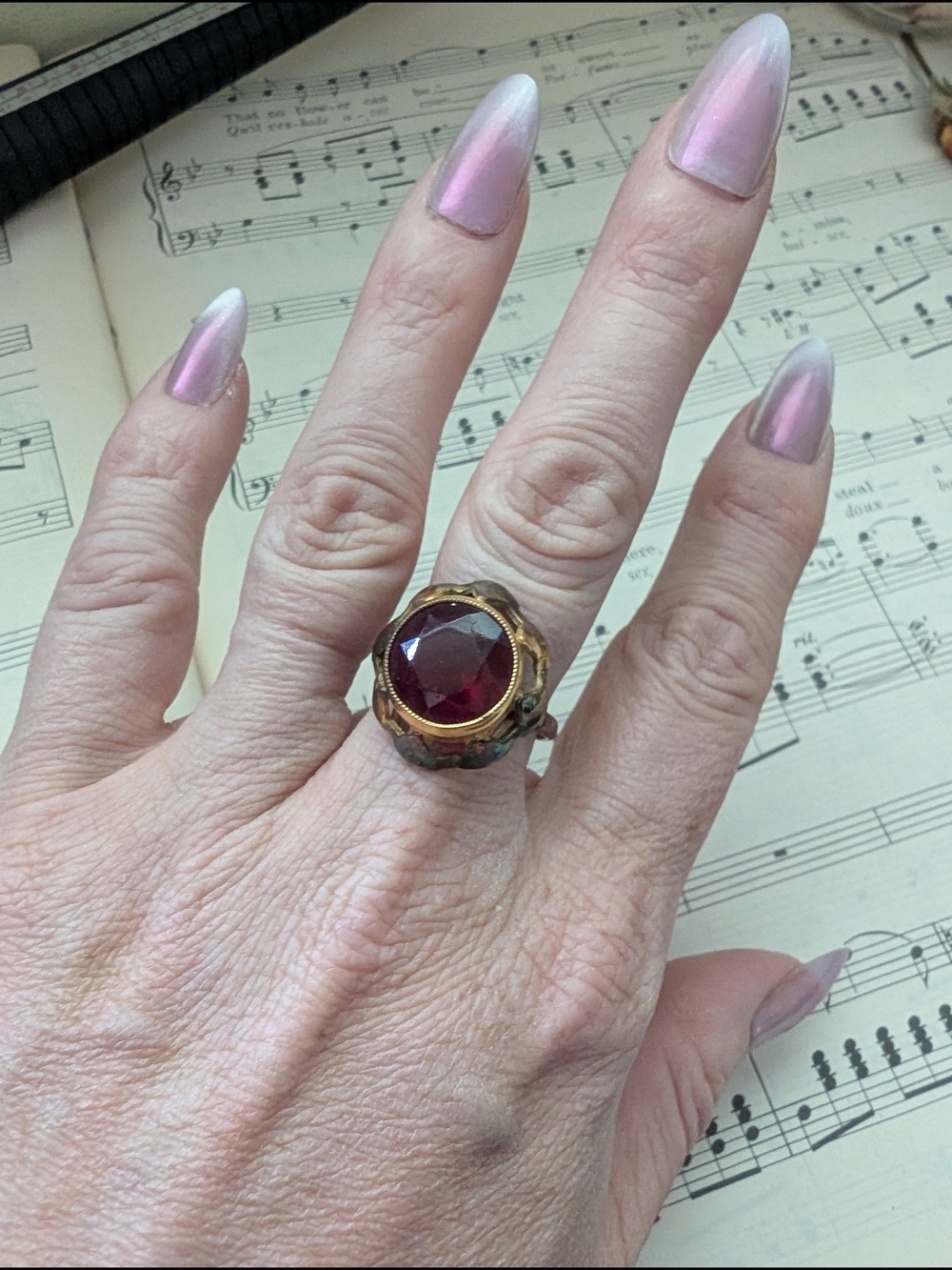 Vintage Ring with Deep Red Faceted Stone Size 7.5